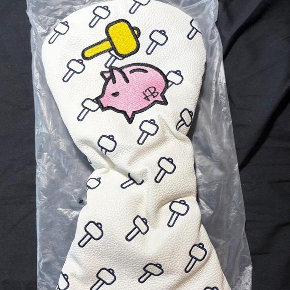 🚨 NEW Piggy Bank w/ Hammers White & Pink Embroidered Golf Driver Head Cover 🐷